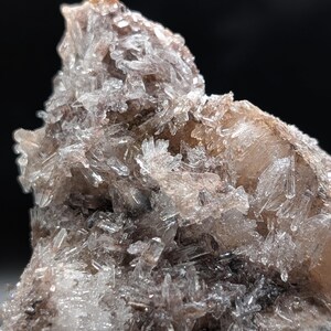 UV Reactive Fluorite & Creedite Crystal – Phosphorescent Mineral Specimen, Glowing Crystal, Collector Piece, 111g image 7