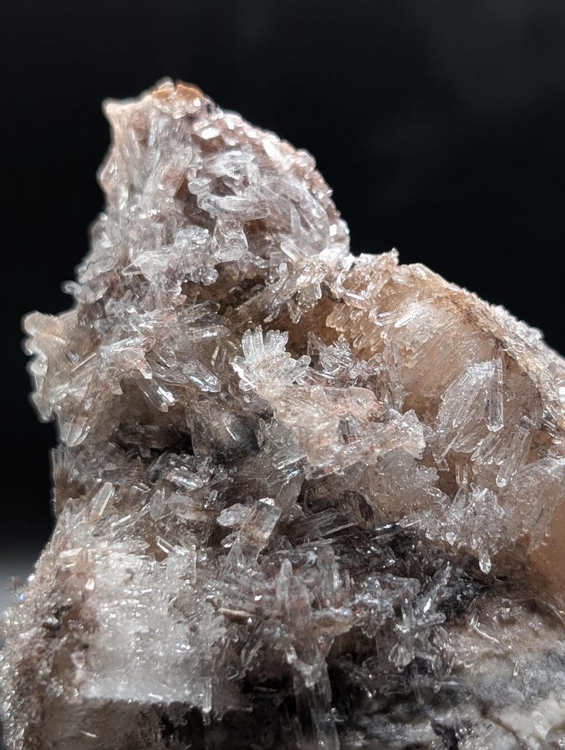UV Reactive Fluorite & Creedite Crystal – Phosphorescent Mineral Specimen, Glowing Crystal, Collector Piece, 111g image 7
