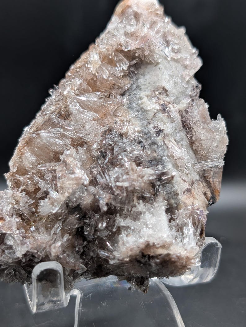 UV Reactive Fluorite & Creedite Crystal – Phosphorescent Mineral Specimen, Glowing Crystal, Collector Piece, 111g image 3