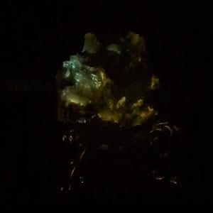 UV Reactive Fluorite & Creedite Crystal – Phosphorescent Mineral Specimen, Glowing Crystal, Collector Piece, 111g image 10