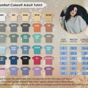Op de afbeelding: Een Comfort Colors Adult Tshirt kleurenkaart met dertig kleuropties, waaronder wit, ivoor, banaan, boter, mosterd, grijs, graniet, peper, oranje, yam, baai, mos, lichtgroen, eilandrif, kaki, chambray, gewassen denim, blue jean, zeeschuim, krijtmunt, marineblauw, zwart, rood, watermeloen, bloesem, violet, druif, orchidee en bes, inclusief een maattabel met breedte- en lengtematen in inches.