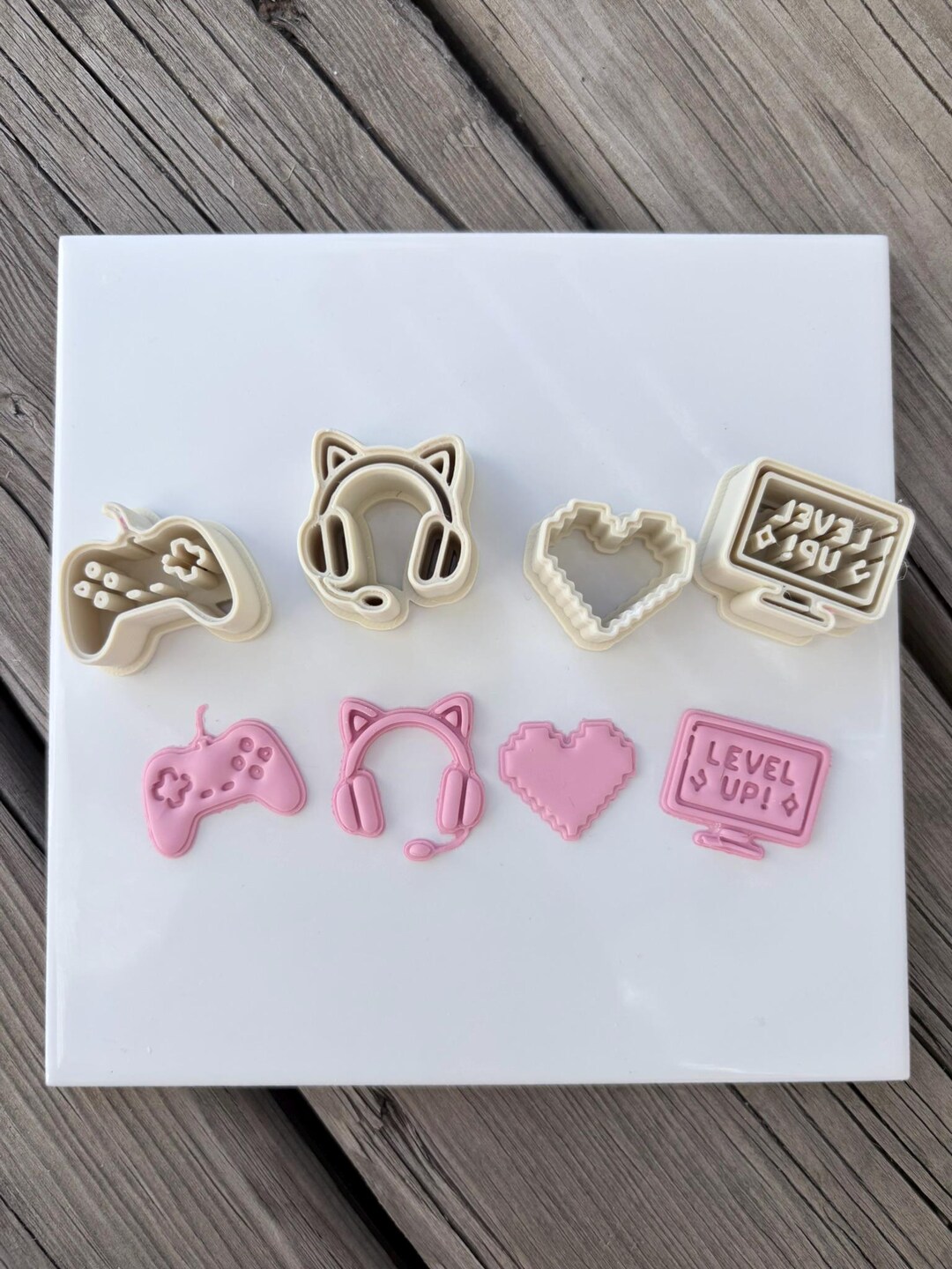 Clay Controllers Gamer Clay Cutter Set, Controller, Cat Ear Headphones, Pixel Heart ...