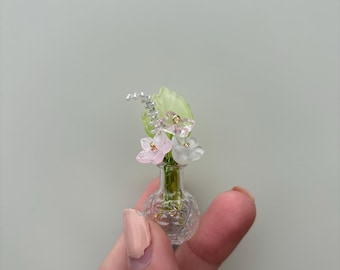 süsser Mini Blumenstrauss Magnet | Kleine elegante Blumenvase | Handgemachte Mini Blumenstrauß Dekor
