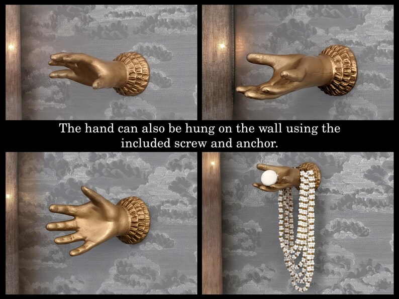 K&ouml;nnte beinhalten: Goldfarbene, handf&ouml;rmige Wandhaken mit strukturierten Handgelenkdetails. Die H&auml;nde sind auf einem grauen Hintergrund mit Wolkenmuster montiert. Der Text "The hand can also be hung on the wall using the included screw and anchor." ist sichtbar.