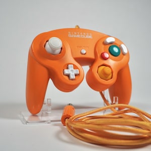 Gamecube Controller CUSTOM "Clementine" Orange OEM Shell Matching Paracord Cable