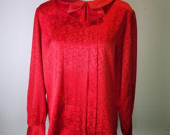 Blusa Bill Blass roja jacquard floral con cuello de volantes, estilo vintage de los años 80, talla 14.