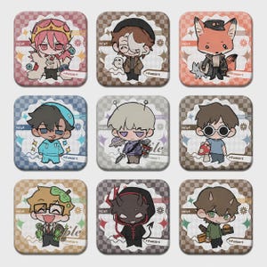 Puede incluir: Un conjunto de nueve posavasos cuadrados con ilustraciones de personajes estilo chibi. Cada posavasos muestra una figura de dibujos animados única con accesorios y atuendos distintos, sobre un fondo a cuadros con el texto mcyt y fanart impreso.