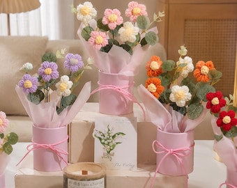 Set de regalo de 5 piezas de ramo de flores de ganchillo / Tarjeta de mensaje personalizada / Caja de regalo con flores