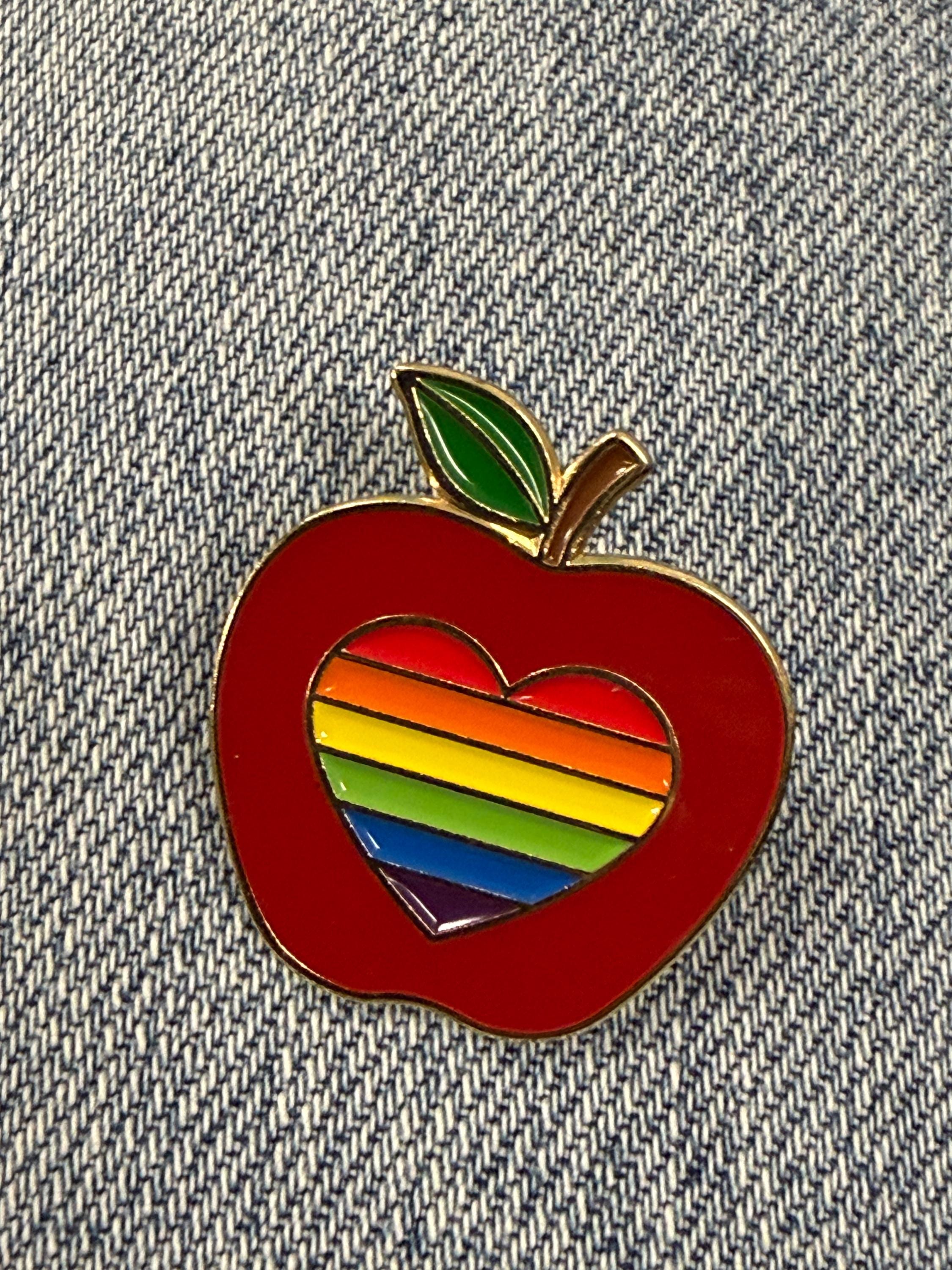 New york pin - Etsy 日本