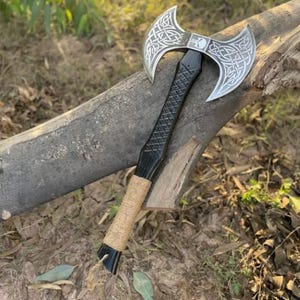 Hache viking personnalisée, hache à double tête forgée à la main, cadeau fonctionnel en acier au carbone