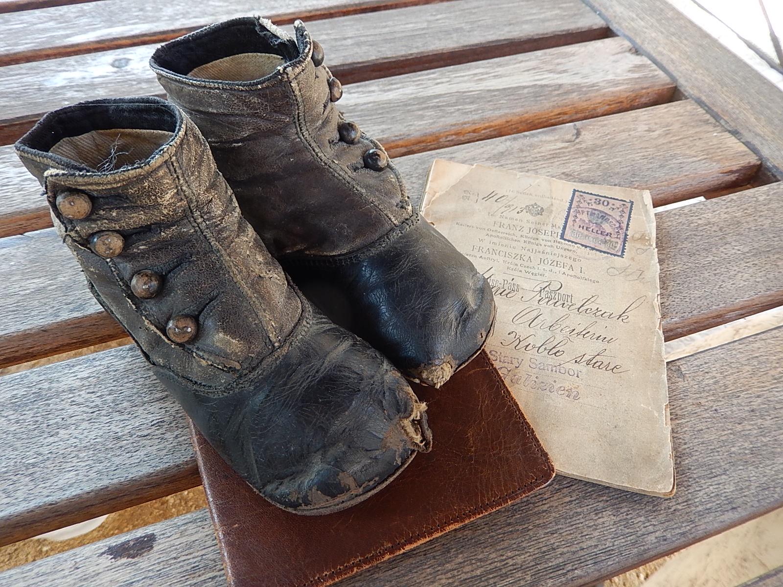 Antique Victorian Childs Shoes - 19th Century Handmade Childs/baby