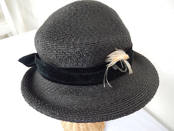 Vintage Black Straw Hat - Saks Fifth Avenue Antique Hat  display picture 3