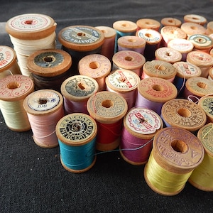 Antique Silk & Cotton Thread - 52 Wooden Spools with Thread - Primitive Wood Spools/Farmhouse/Craft Supplies/Cottage Chic Decor