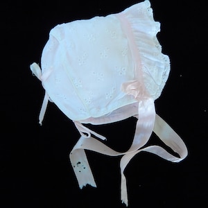 Baby Bonnet Vintage - White Eyelet Baby Bonnet - Lace Trimmed Baby Bonnet - White & Pink Bonnet - Baby Hat - Toddler Bonnet