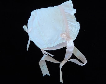 Baby Bonnet Vintage - White Eyelet Baby Bonnet - Lace Trimmed Baby Bonnet - White & Pink Bonnet - Baby Hat - Toddler Bonnet