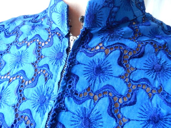 Vintage 1960s Dress - Bright Blue Mod Dress - Lac… - image 3