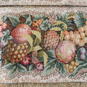Tapestry Border Fabric - Jacquard Woven European Tapestry Fabric - For Bell Pulls - Luggage Rack - Pillows  - 9.7 yards of Border
