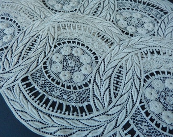gizeh antique lace