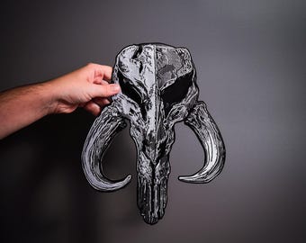 Mandalorian Skull Mythosaur Embroidered Patch — Iron On Applique