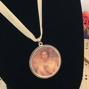 Linen PENDANT, Handmade Faux Oil Painting Portrait Pendant for Period Reenacting. Silver Metal Frame, Faux Oil Painting on Linen Pendant.