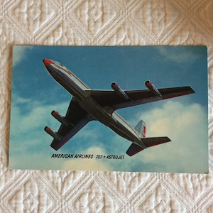 Cartão postal vintage da American Airlines DC7 Mercury dos anos 50 ou dentro do avião. Ou escolha o avião 707 Astro Jet ou DC7 Mercury. Cartão postal não utilizado.