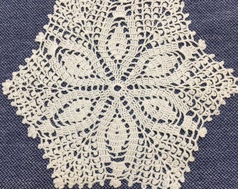 Vintage Set of 2 Beautiful Lace Crocheted Small Doilies. 5 1/2&quot; Hexagon Shaped Star Flower Design Doilies.
