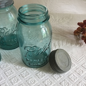 Vintage Quart Ball Perfect Mason Jar With Zinc Screw On Lid. With Genuine Porcelain Lined Milk Glass Insert Seal Cap 27.