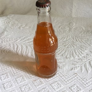 Vintage 1950s Canada Dry True Fruit Orange Soda Water Full Bottle, Hagerstown, MD or Empty Bottle, Winchester, VA. Great Bar Display.