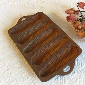 Vintage Cast Iron Corn Cob Mold For Cornbread. Antique Corn Bread Mold.