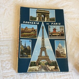 Vintage Souvenir De Paris desdobrou cartões postais com fotos. Livreto de fotos de lembrança de fotos de Lyna Paris. Ótimo para decoração vintage.