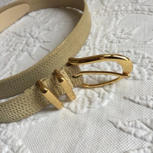 Vintage Ritz Womans Beige Snakeskin Belt With Shiny Gold 