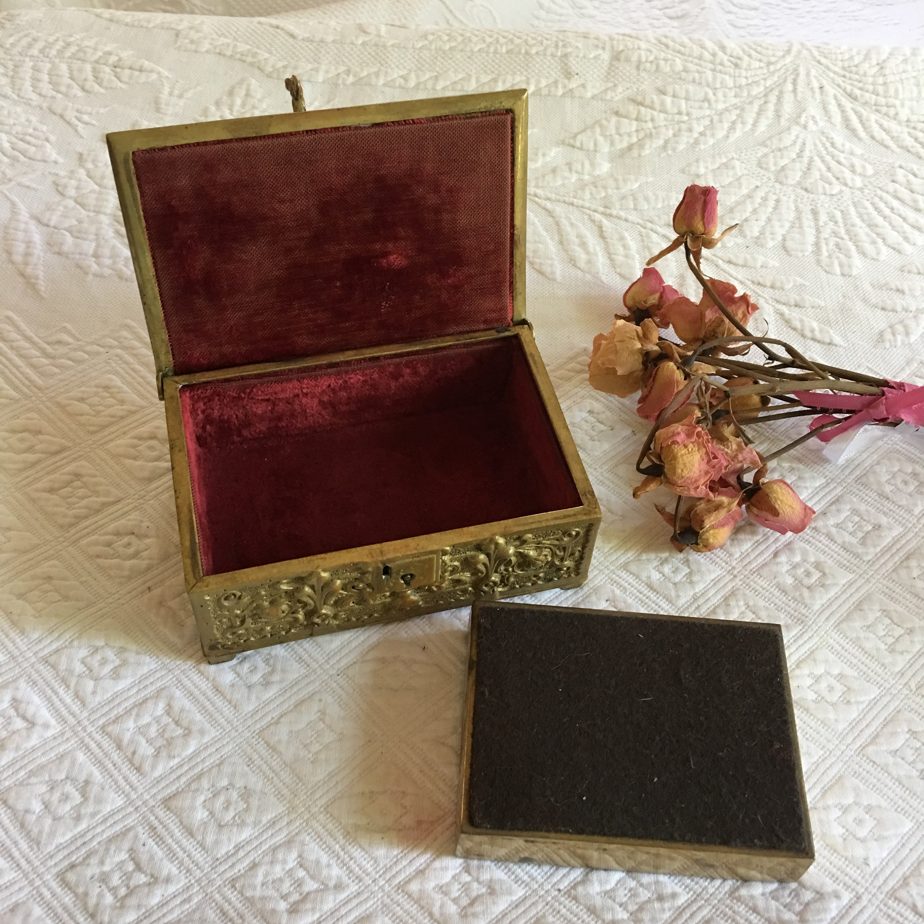 Britton 5 3/4 Wide Square Antiqued Gold Jewelry Box