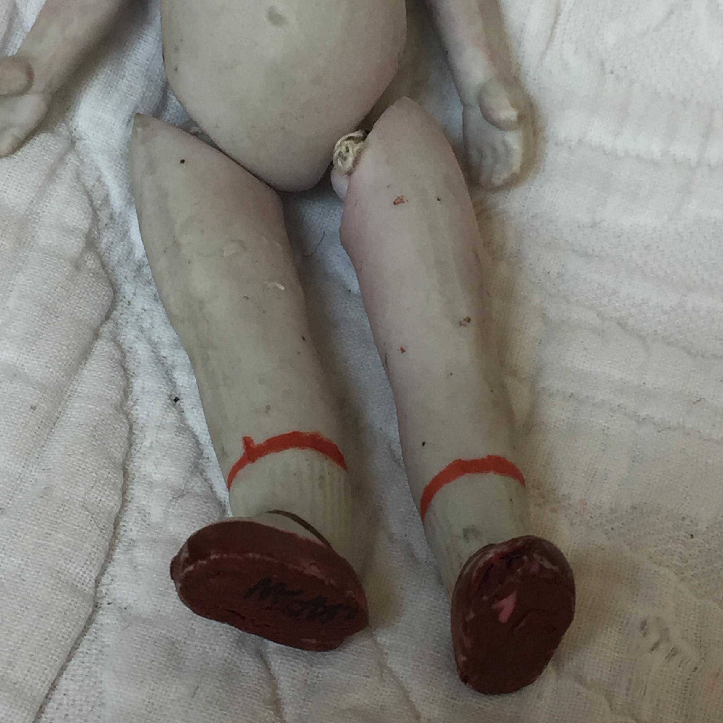 * vintage doll ୨୧ * 陶器製 愛らしい 女の子の フィギュア Vintage Toy Japan Asian Doll Bisque Composition Strung