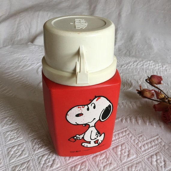 Charlie Brown Vintage Thermos Bottle (Vintage Charlie Brown Image)