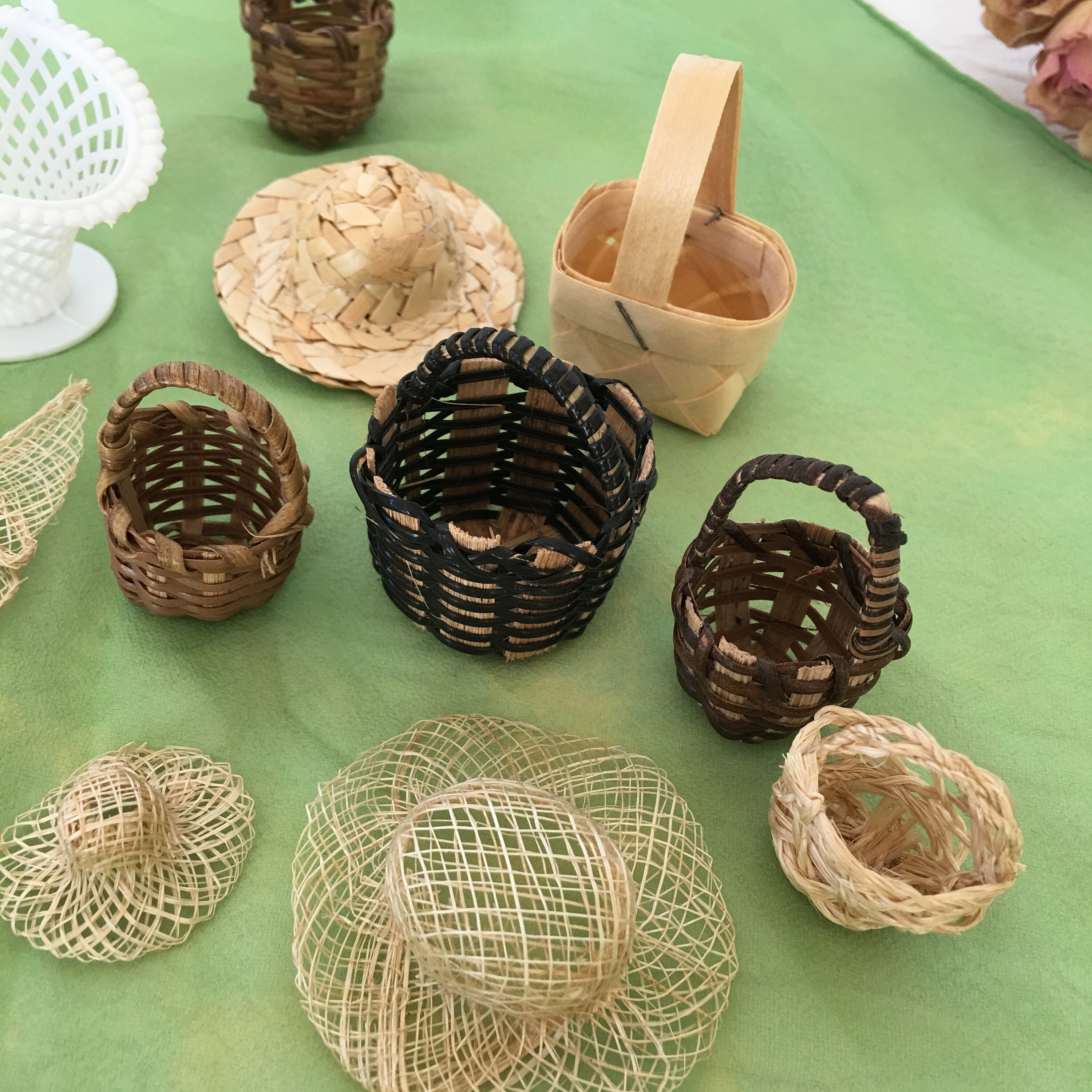 Vintage 14 Mini Baskets Hats and Wreaths for Doll House. Etsy