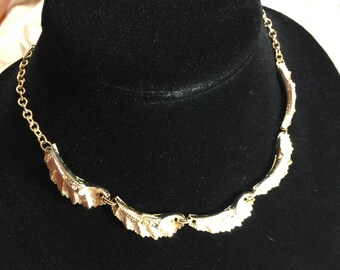 Vintage 17" Gold Tone Leaf Choker Necklace with 3 Rhinestones on Each. Adjustable Length with Hook on Chain.