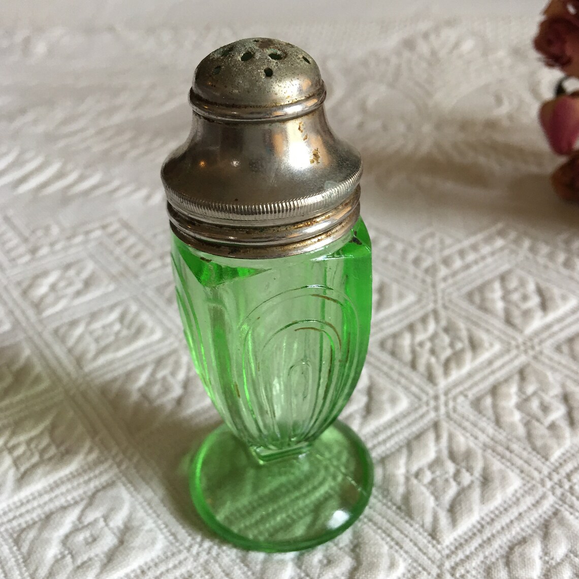 Vintage Depression Salt Shaker. Green Art Deco Style Glass Etsy