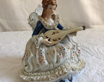 Royal Doulton Lauren Figurine • HN3975 • Figure of the Year 1999