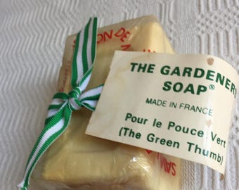 ヴィンテージの「ザ・ガーデナーズ・ソープ」フランス製。Pour le Pouce vert（緑の指）。重さ400g。マルセイユ石鹸。