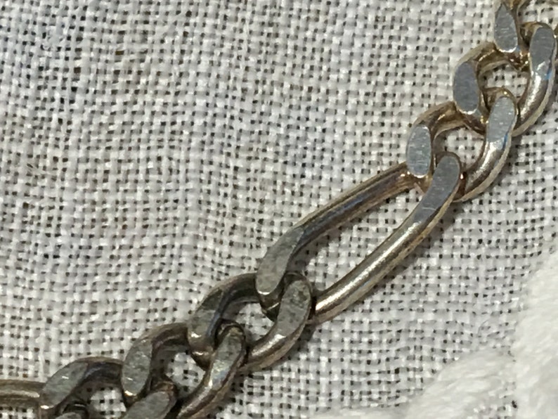 Vintage Sterling Silver LINK BRACELET Claw Clasp on Linking Sterling Link Bracelet.