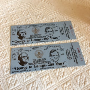 Vintage 1789-1989 Eintrittskarten. "Amerikanische Zweihundertjahrfeier des Präsidenten ""George to George-200 Jahre"" in der DAR Verfassung Hall." Eine Karte.
