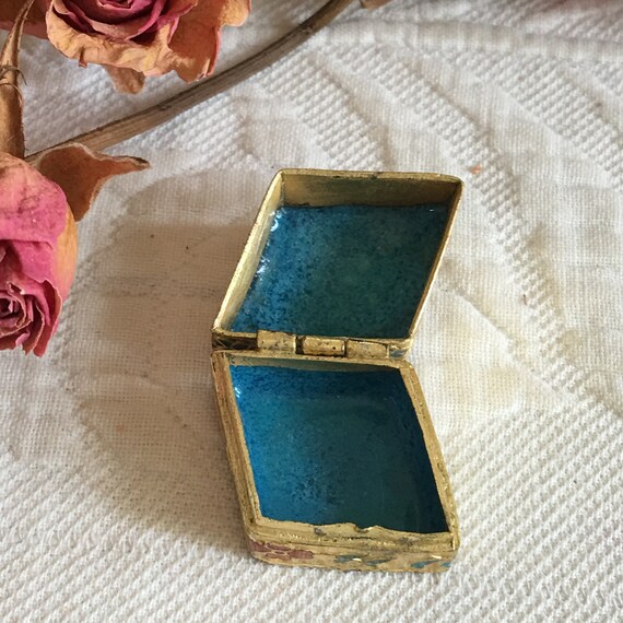 Vintage Cloisonne Diamond Pill Box with Birds and… - image 5