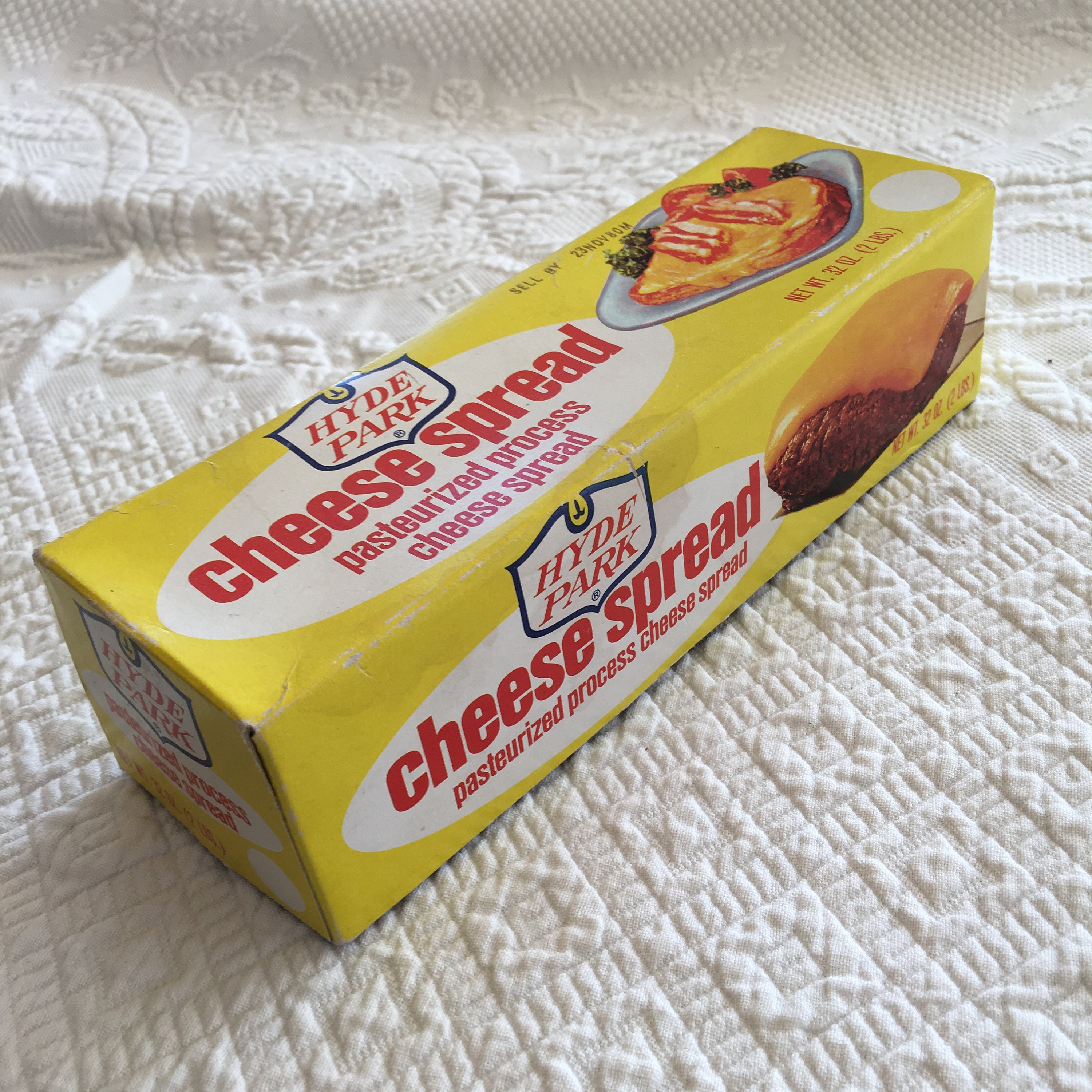 Vintage 1980 Hyde Park Cheese Spread Box. Sell by 23nov80. Yellow