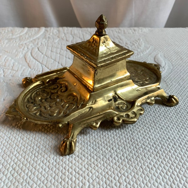 Antique Brass Inkwell Desk Ornament. Dip Pen Holder and Side Bowls with Brass Lidded Inkwell. Four Lion Feet.