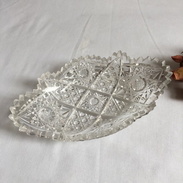 Vintage Cut Glass Crystal Oval Bowl. Star Designs with 8 Point Stars in Circles in Center. Pointed Scalloped Edges.