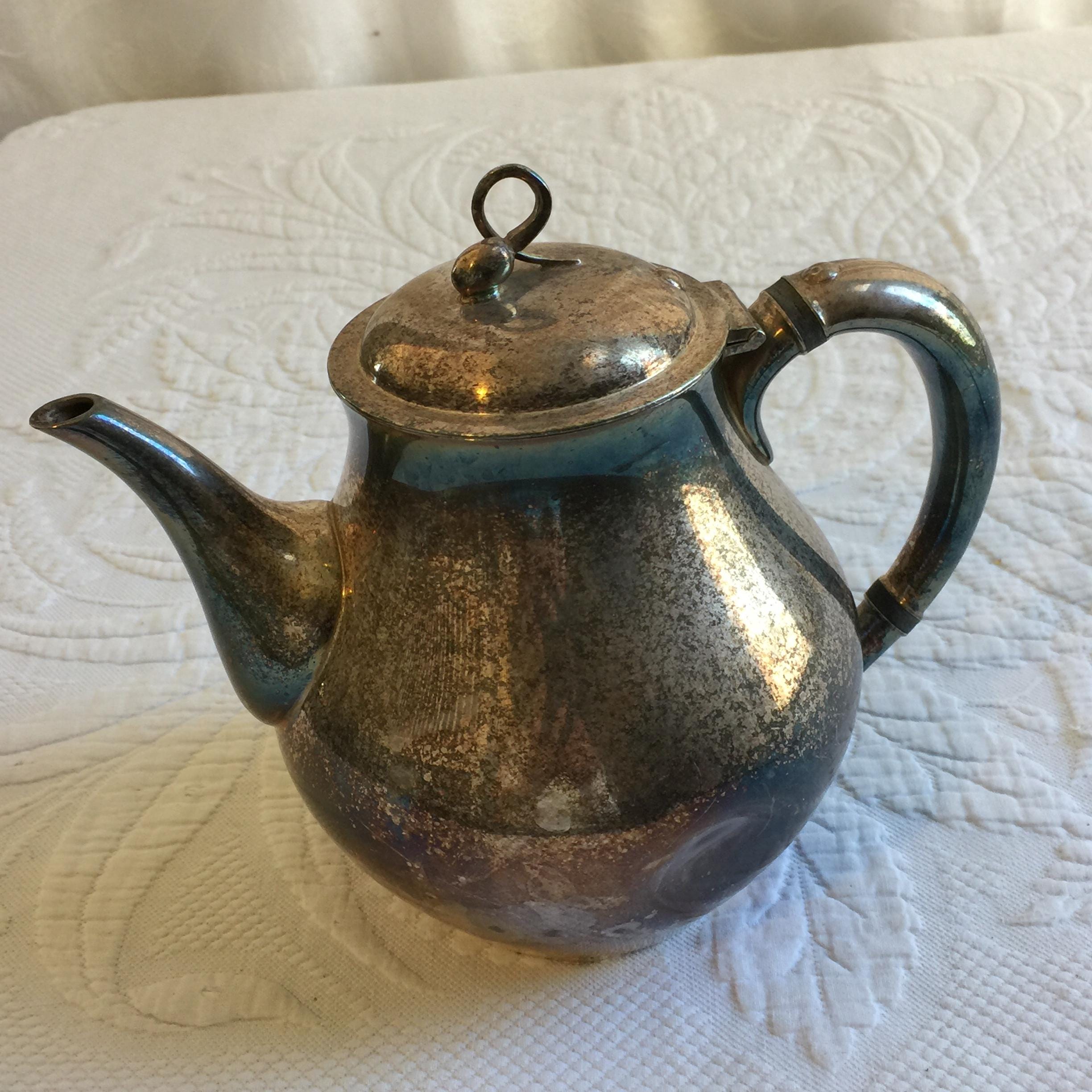 Vintage Reed and Barton 7035 Americana Silver Plate Teapot