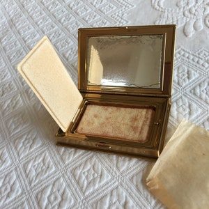 Vintage Coty Compact. Book Style Compact in Gold Tone Textured Case. Repurpose This Lovely Compact as a Pill Box.
