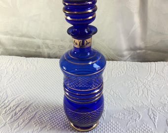 Vintage Kobalt-Blau und Gold Dekanter oder große Parfümflasche. Perfekt für Badeöl oder Perlen. Ideal für Display oder Vase.