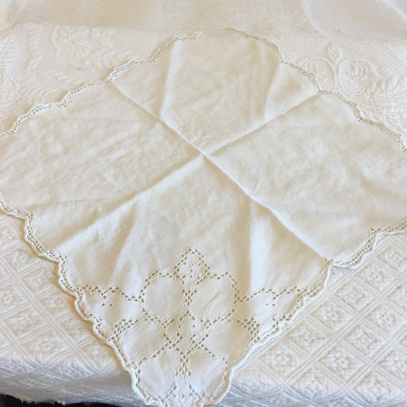 Vintage 8 Linen Pulled Thread and Embroidered Dinner Napkins. - Etsy