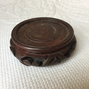 Vintage Round Wood Base Stand to Display On. Openwork Designs Around Edge. Circle Display Space is 3". Display Base Stand.